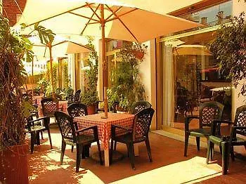Locazione Turistica Caboto Διαμέρισμα *
